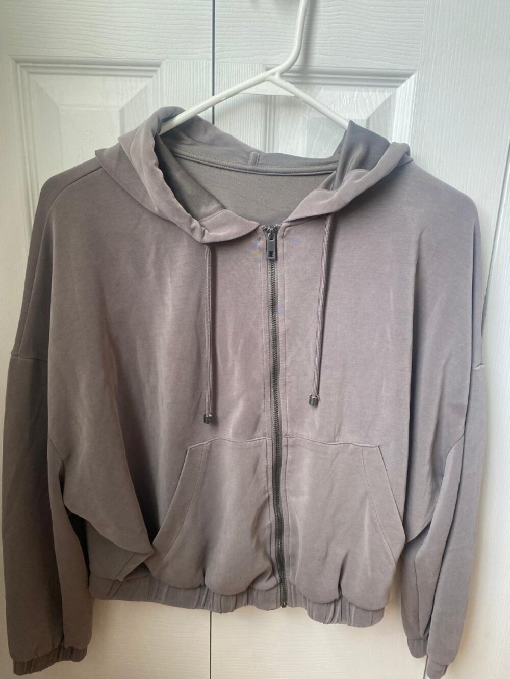 OYSHO gray zip hoodie